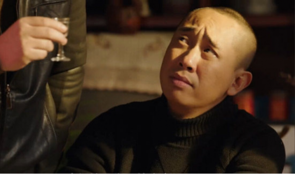 13年前，二人同上春晚，如今賈玲成了老闆，那麼白凱南哪去了？