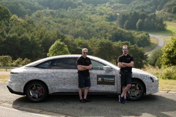 智己L7秀底盤的勇氣是哪裡來的？