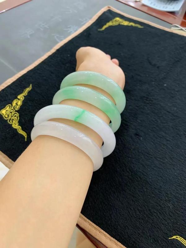 今年翡翠生意不好做啊