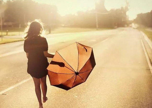 退休後，遠離朋友圈，學會做自己