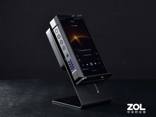 臺機級別的配置 飛傲M17萬元級便攜播放器開箱