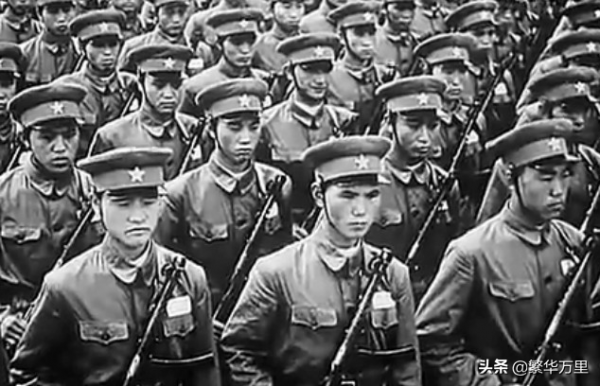 福州軍區被撤銷，1985年，下轄的2個軍，到底如何分配？