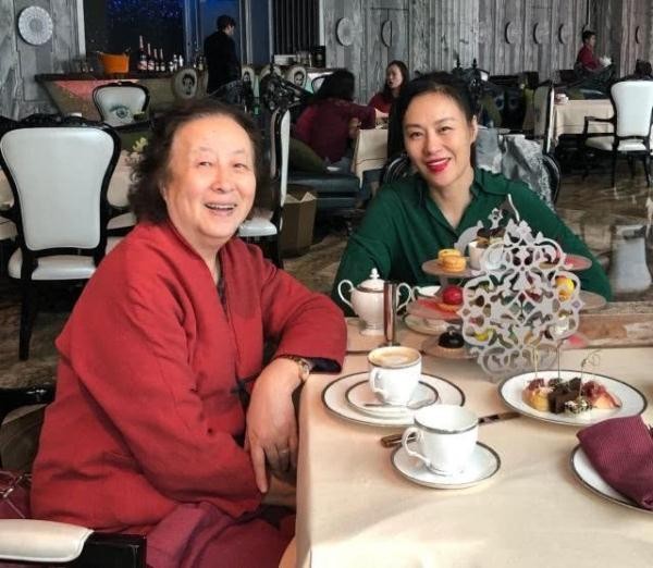 “海上花”鄔君梅,被日本巨星拋棄,嫁二婚老公,55歲被寵成公主 “海上花”鄔君梅,被日本巨星拋棄,嫁二婚老公,55歲被寵成公主