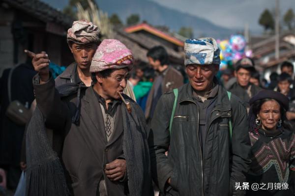 彝族年趕集 大涼山十年記之2011(2) 彝族年趕集 大涼山十年記之2011(2)