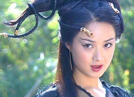 女星大火前的經歷，林心如演丫鬟，楊怡跑6年龍套，各有各的辛酸