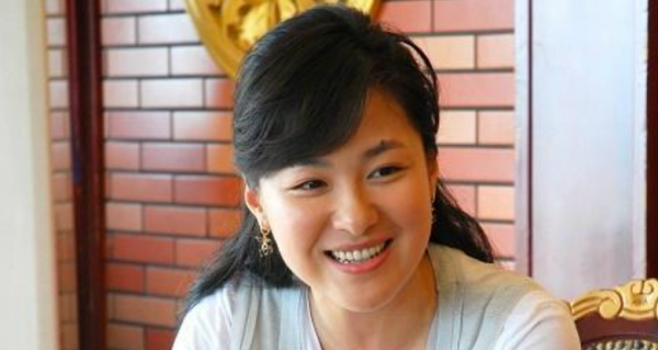 沈傲君：因賽西施爆紅，與聶遠相戀10年，為何轉身嫁給乾隆後裔