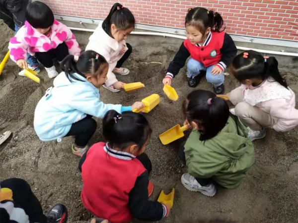 白河縣茅坪鎮中心幼兒園:良師引導興趣好 遊戲探索促成長 白河縣茅坪鎮中心幼兒園:良師引導興趣好 遊戲探索促成長