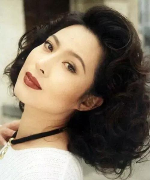 70.80.90年代的大陸女星,她們美得渾然天成風華絕代、國色天香 70.80.90年代的大陸女星,她們美得渾然天成風華絕代、國色天香