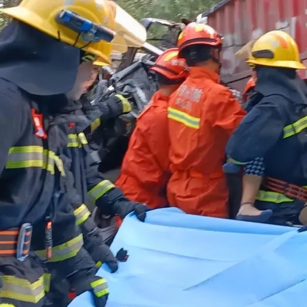 【網路中國節 · 中秋】“雙節”來正定千萬不要玩手機