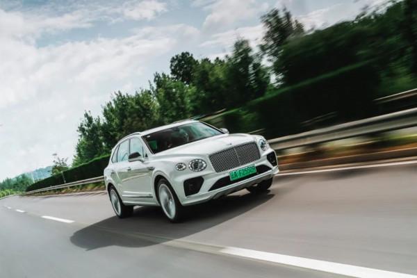 賓利的第一份新能源答卷,試駕添越PHEV 賓利的第一份新能源答卷,試駕添越PHEV