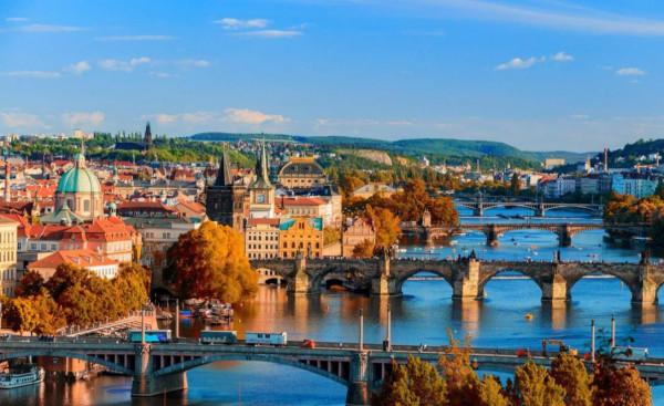 願你我既能朝九晚五，又能浪跡天涯