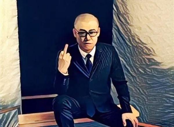 比特幣首富李笑來,用10萬枚比特幣套現135億,稱比特幣是割韭菜 比特幣首富李笑來,用10萬枚比特幣套現135億,稱比特幣是割韭菜