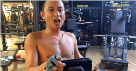 37歲文章痴迷健身，肌肉健碩，線條明顯，網友：新戲要來了？