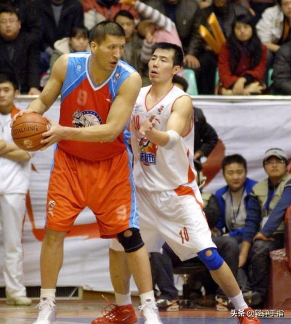 人物|17歲學籃球,42歲退役,換過8支球隊,被稱作CBA“活化石” 人物|17歲學籃球,42歲退役,換過8支球隊,被稱作CBA“活化石”