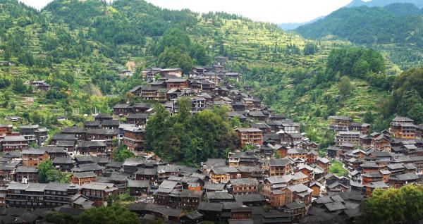 去世界上最大的苗寨旅遊，是一種什麼樣的感受？