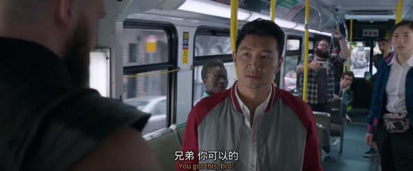 《尚氣》的原罪是拍得太傻了!主角的問題也不僅僅是顏值低 《尚氣》的原罪是拍得太傻了!主角的問題也不僅僅是顏值低