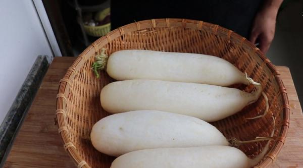 醃蘿蔔，最忌直接殺水！教你正確做法，蘿蔔入味好吃，放一年不壞