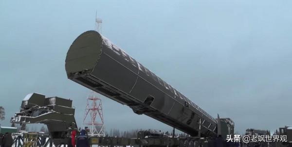 美國總統不離身的手提箱,內部結構曝光,小小按鈕可以毀滅世界? 美國總統不離身的手提箱,內部結構曝光,小小按鈕可以毀滅世界?