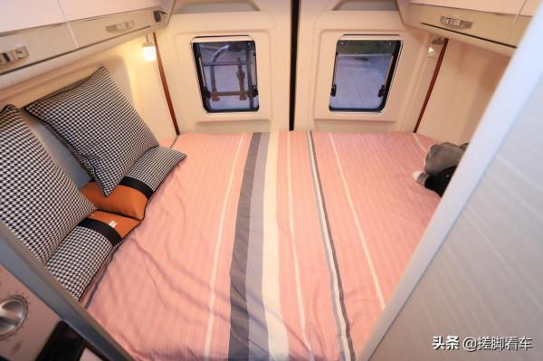 續航高油耗低,帶3種駕駛模式,配星空頂,還能食宿的瑞弗房車 續航高油耗低,帶3種駕駛模式,配星空頂,還能食宿的瑞弗房車