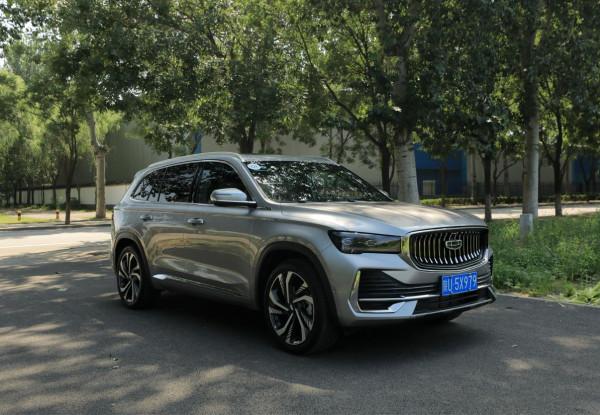 設計質感超30萬級,實現四屏聯動,吉利星越L搶先試駕 設計質感超30萬級,實現四屏聯動,吉利星越L搶先試駕