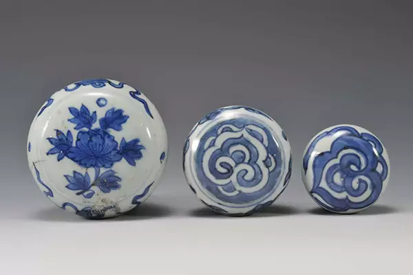 新加坡海域古沉船發現大批元青花