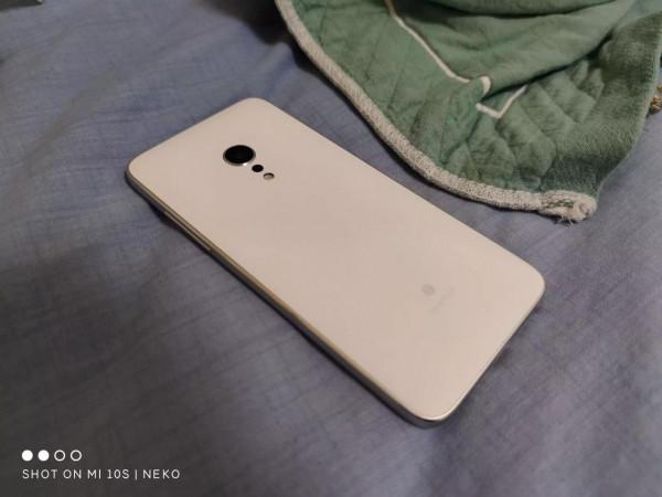 開箱一部白色錘子M1工程機