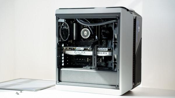 聊一款效能提升明顯的品牌桌上型電腦：雷神911黑武士4&plus;