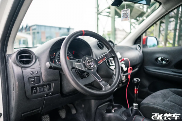 全國僅此一輛戰神GT-R的小表弟，沒想到nismo還有買菜功能