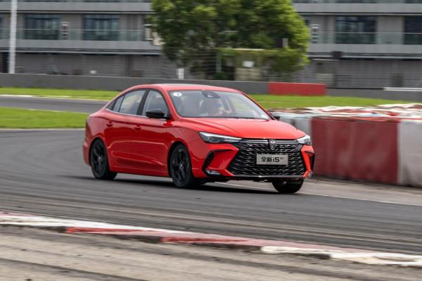 試駕榮威i5 GT 10萬以內運動家轎新曙光