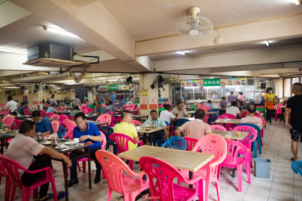 阿Vo阿Die的秘密基地-“地下室老爸茶”，隨便點，都便宜