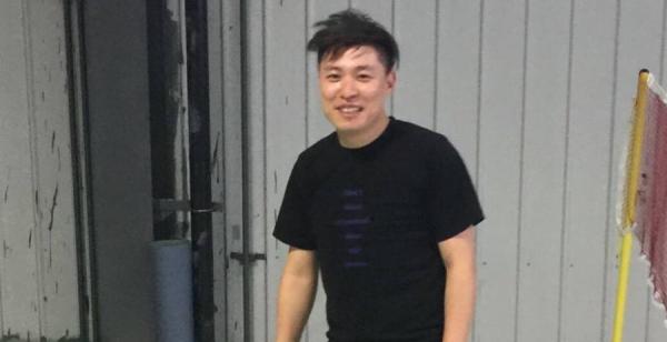 曹雲金有膽大鬧生日宴，卻沒膽惹李鶴東，這人究竟是什麼來頭呢？