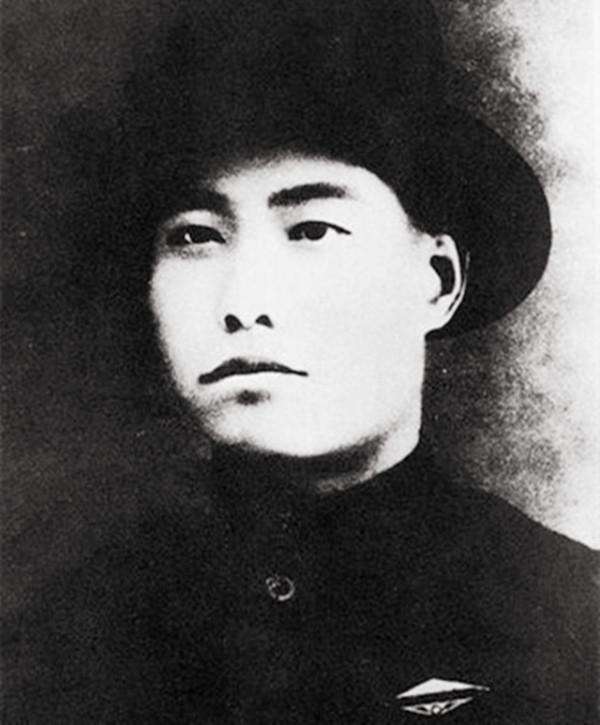 幫日軍挖護路溝?鬼子驗收挑大拇指,幾天後就明白上了八路軍的當 幫日軍挖護路溝?鬼子驗收挑大拇指,幾天後就明白上了八路軍的當