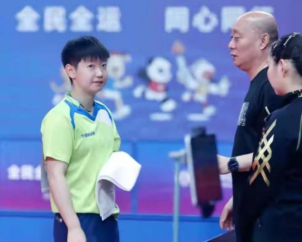 乒乓球第二日比賽，劉詩雯10-0選擇讓球，陳夢無奈慘敗，孫穎莎穩