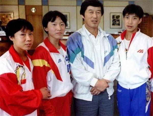 田徑傳奇馬家軍的隕落:隊長23歲投湖自盡,一人遠嫁西班牙老頭 田徑傳奇馬家軍的隕落:隊長23歲投湖自盡,一人遠嫁西班牙老頭