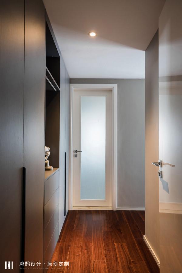 追光者 | 新與舊、黑與白、光與暗、打造平衡空間美學