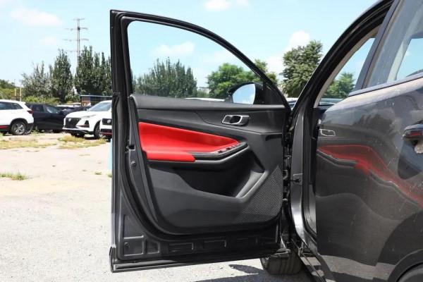 CS55 PLUS主駕玻璃有異響怎麼辦？