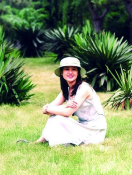 “電影一姐”王歡：因工作壓力大身患癌症，同事塗經緯痛哭相送