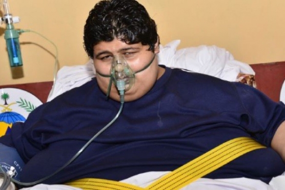 國王命令“世界最胖”少年減肥:從610kg減到63kg 國王命令“世界最胖”少年減肥:從610kg減到63kg