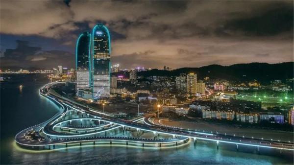 “牧星人”當導遊，這8個城市讓您看不夠！