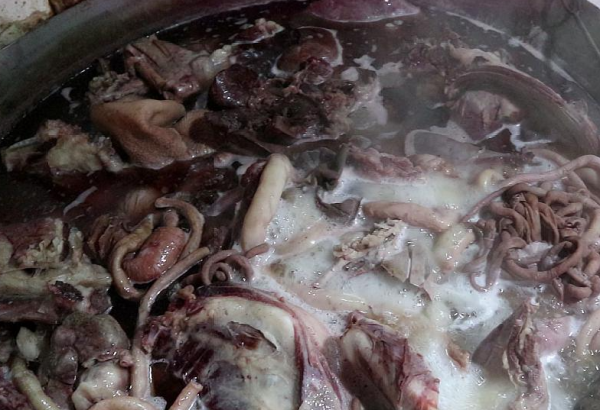 山東這家店鋪，親兄弟不算賬，人均消費1000多塊，去吃的都是土豪