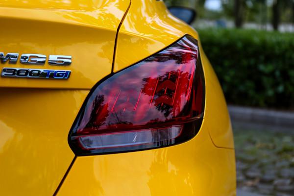 自家兄弟都很優秀 名爵MG5跟榮威i5怎麼選？