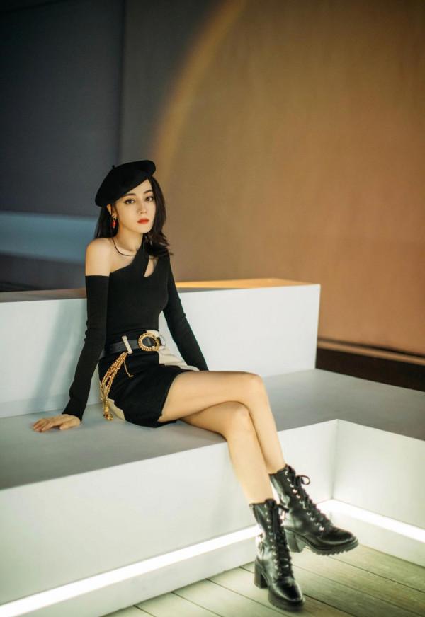 跨國撞衫楊冪樸彩英各有千秋，迪麗熱巴少女時代不分上下