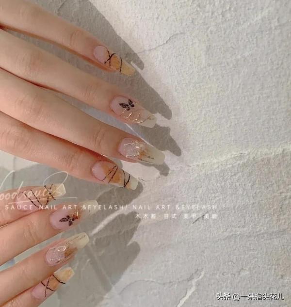 推薦10款&quot;仙喪風&quot;美甲，小眾卻好看，姐妹們一定要試試哦