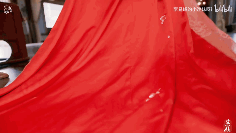 單人照美如畫,群戲卻總遭遇豔壓,這7位女星,顏值被高估得厲害 單人照美如畫,群戲卻總遭遇豔壓,這7位女星,顏值被高估得厲害