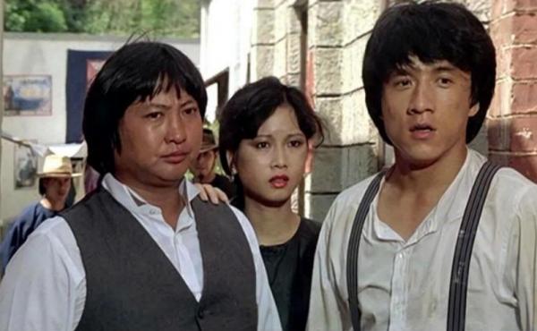 成龍苦追她8年，跟男友相戀26年不結婚，米雪如今怎樣了？