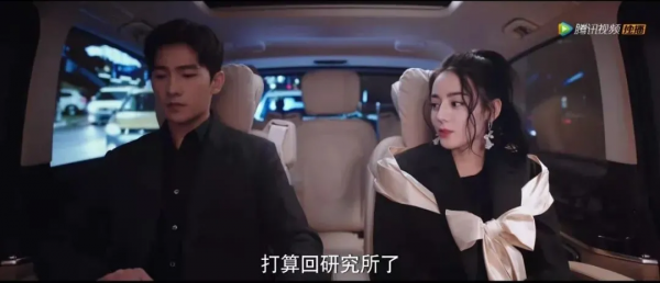 50歲老戲骨都被磨成矽膠少女臉，當代國產劇還能更辣眼嗎