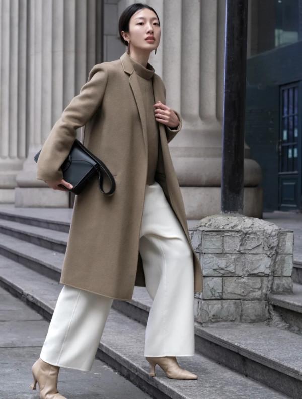 超實用!這才是教科書級別的秋冬保暖穿搭,溫度與風度兼顧 超實用!這才是教科書級別的秋冬保暖穿搭,溫度與風度兼顧