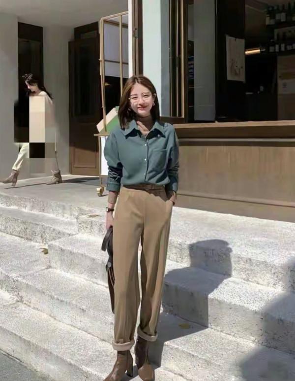 中年女人開春別學小姑娘穿裙子，試試這3條褲子，優雅體面又高階