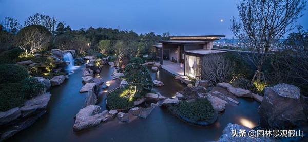 大隱隱於市的景觀石有著不曾遇見的清雅