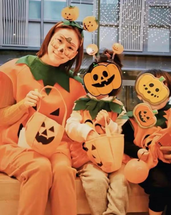章子怡一家過萬聖節！小蘋果高顏值豔壓後媽，郭富城把方媛寵上天